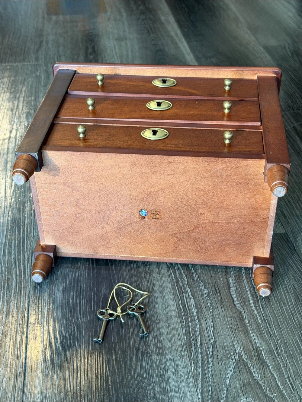 Global Views Inc Wood Jewelry Box Chest Lockable 3 Drawer w/ 2 Keys Brown
